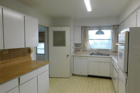 Villa ou maison à vendre à Sun City Center, Floride: 2 chambres, 119.57 m2 № 1833212 - photo 13