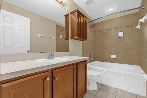 Condominio en alquiler en Lakeland, Florida, 2 dormitorios, 138.98 m2 № 1843790 - foto 16