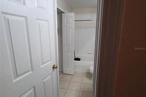 Condominio en alquiler en Lakeland, Florida, 2 dormitorios, 138.98 m2 № 1843790 - foto 6