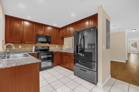 Condominio en alquiler en Lakeland, Florida, 2 dormitorios, 138.98 m2 № 1843790 - foto 9