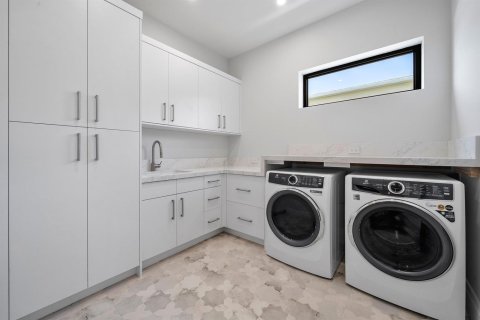 Casa en venta en Delray Beach, Florida, 5 dormitorios, 336.58 m2 № 2428109 - foto 30