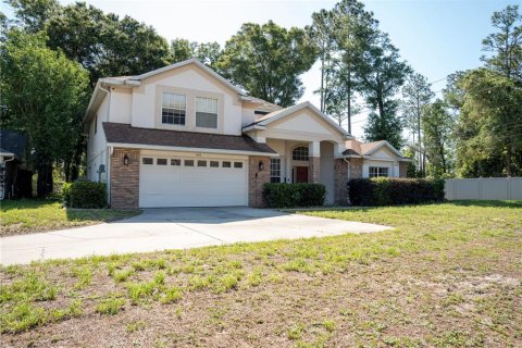 Casa en DeLand, Florida 5 dormitorios, 202.06 m2 № 2117001