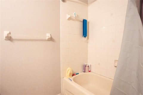 Casa en venta en DeLand, Florida, 5 dormitorios, 202.06 m2 № 2117001 - foto 20