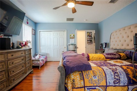 Casa en venta en DeLand, Florida, 5 dormitorios, 202.06 m2 № 2117001 - foto 5