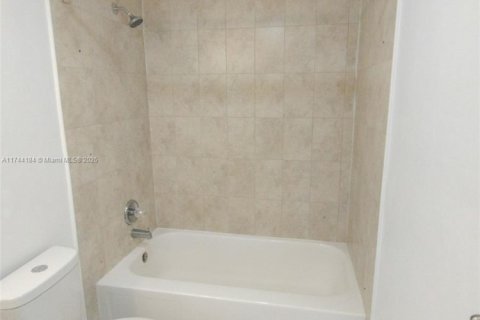 Condo in Lauderhill, Florida, 1 bedroom  № 1710492 - photo 27