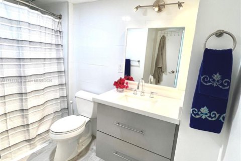 Купить кондоминиум в Авентура, Флорида 2 спальни, 92.53м2, № 2022480 - фото 4