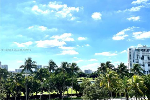 Купить кондоминиум в Авентура, Флорида 2 спальни, 92.53м2, № 2022480 - фото 7