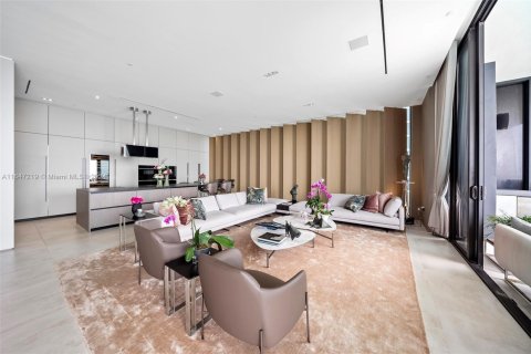 Condominio en alquiler en Sunny Isles Beach, Florida, 4 dormitorios, 557.41 m2 № 1881497 - foto 8