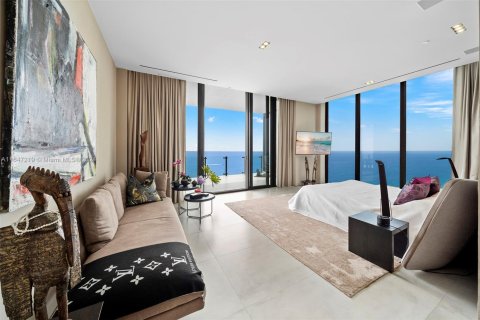 Condominio en alquiler en Sunny Isles Beach, Florida, 4 dormitorios, 557.41 m2 № 1881497 - foto 22