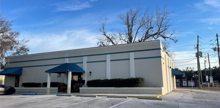 Commercial property in Belleview, Florida 371.61 sq.m. № 1544945