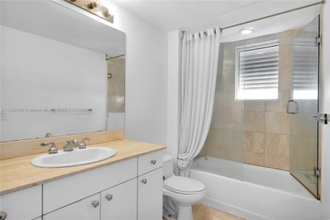 Купить кондоминиум в Авентура, Флорида 3 спальни, 226.68м2, № 2013896 - фото 26