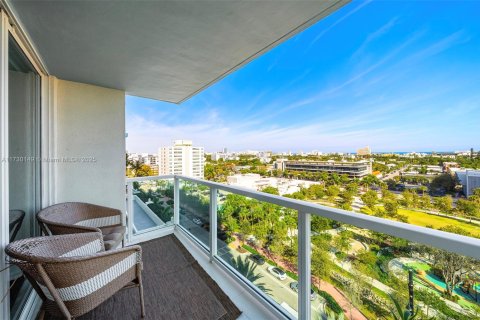 Copropriété à vendre à Miami Beach, Floride: 2 chambres, 100.15 m2 № 1940139 - photo 17