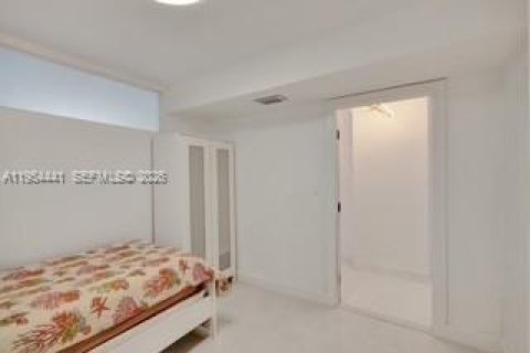 Copropriété à vendre à Hallandale Beach, Floride: 1 chambre, 120.77 m2 № 2052874 - photo 10