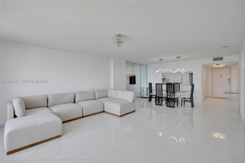 Copropriété à vendre à Hallandale Beach, Floride: 1 chambre, 120.77 m2 № 2052874 - photo 6