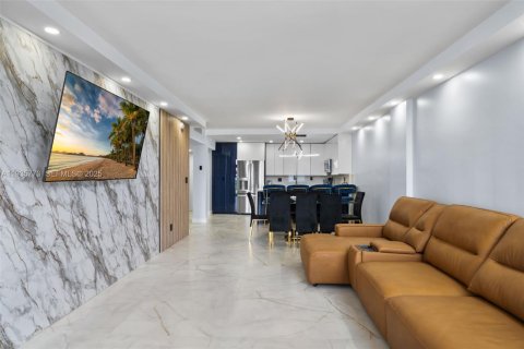 Condominio en venta en Sunny Isles Beach, Florida, 3 dormitorios, 138.61 m2 № 1993879 - foto 6