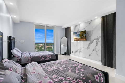 Condominio en venta en Sunny Isles Beach, Florida, 3 dormitorios, 138.61 m2 № 1993879 - foto 20