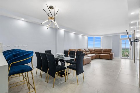 Condominio en venta en Sunny Isles Beach, Florida, 3 dormitorios, 138.61 m2 № 1993879 - foto 7