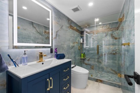 Condominio en venta en Sunny Isles Beach, Florida, 3 dormitorios, 138.61 m2 № 1993879 - foto 12