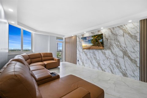 Condominio en venta en Sunny Isles Beach, Florida, 3 dormitorios, 138.61 m2 № 1993879 - foto 8