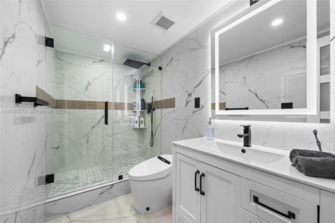 Condominio en venta en Sunny Isles Beach, Florida, 3 dormitorios, 138.61 m2 № 1993879 - foto 18