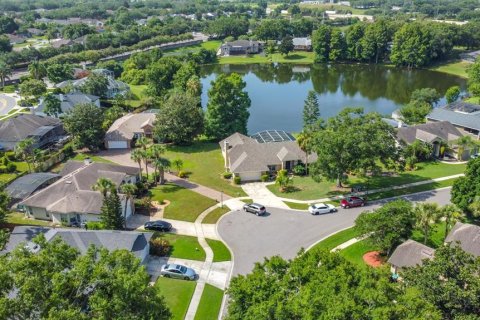Casa en venta en Orlando, Florida, 4 dormitorios, 210.24 m2 № 1912258 - foto 2