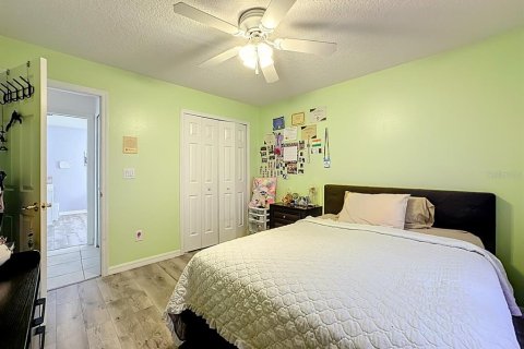 Casa en venta en Orlando, Florida, 4 dormitorios, 210.24 m2 № 1912258 - foto 30