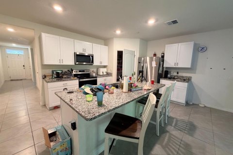 House in DeLand, Florida 4 bedrooms, 171.03 sq.m. № 2232349 - photo 3