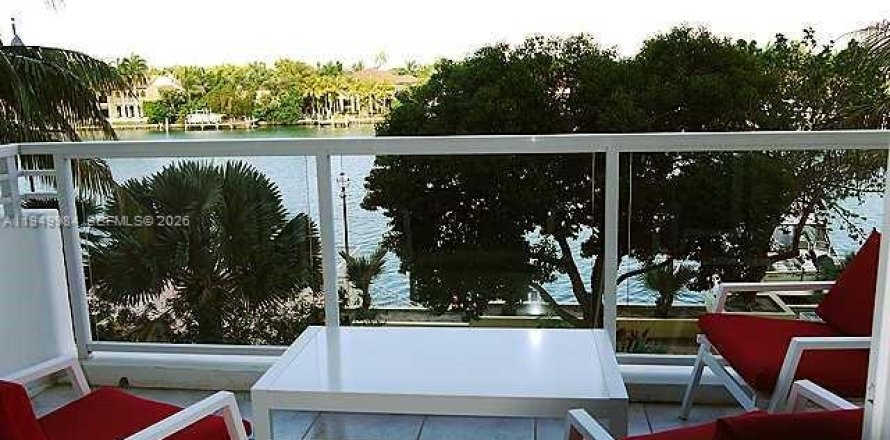 Кондоминиум с 2 спальнями в Майами-Бич, Флорида № 2005622