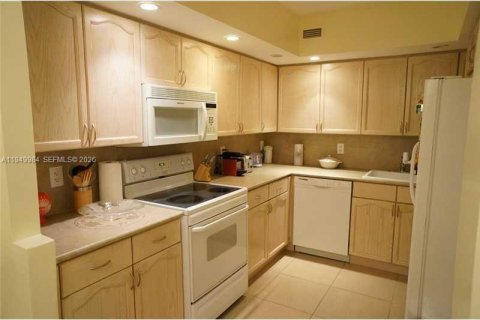 Снять в аренду кондоминиум в Майами-Бич, Флорида 2 спальни, 110.55м2, № 2005622 - фото 6