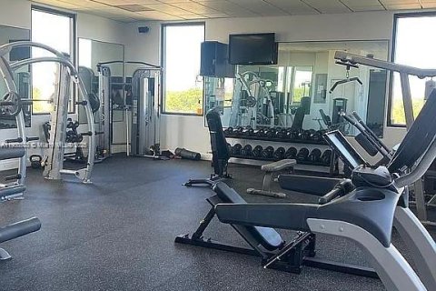 Condominio en alquiler en Miami, Florida, 2 dormitorios, 111.58 m2 № 1952099 - foto 17