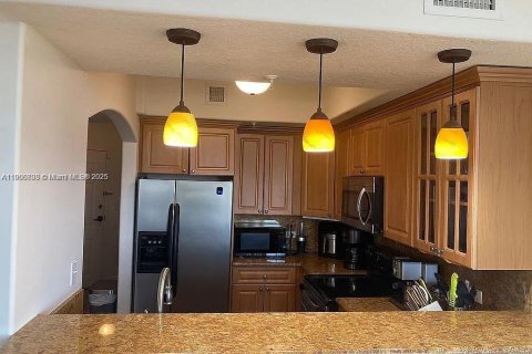 Condominio en alquiler en Miami, Florida, 2 dormitorios, 111.58 m2 № 1952099 - foto 5