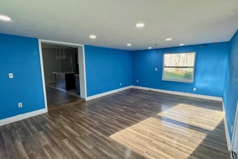Casa en venta en Orlando, Florida, 4 dormitorios, 133.22 m2 № 2383877 - foto 4