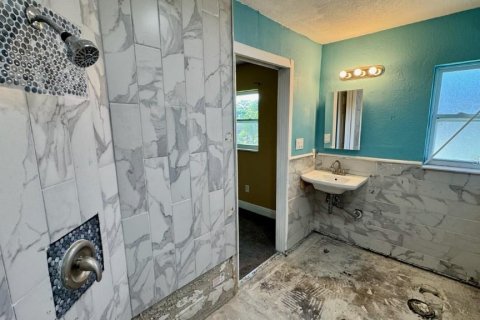 Casa en venta en Orlando, Florida, 4 dormitorios, 133.22 m2 № 2383877 - foto 11