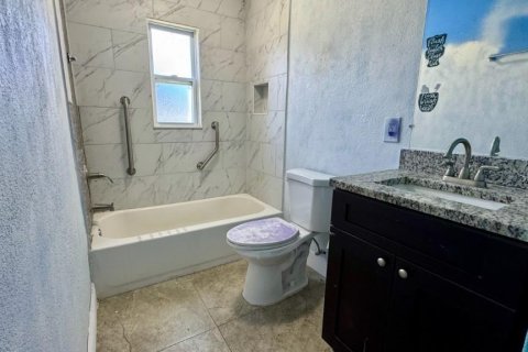 Casa en venta en Orlando, Florida, 4 dormitorios, 133.22 m2 № 2383877 - foto 6