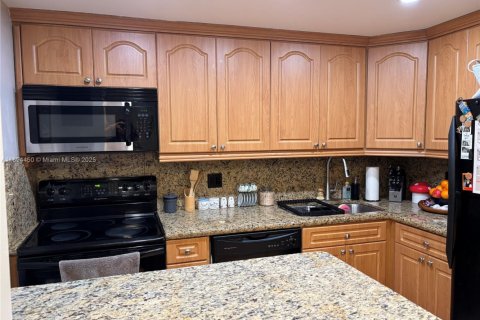 Снять в аренду кондоминиум в Лодерхилл, Флорида 1 спальня, 74.32м2, № 1947103 - фото 14