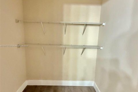 Condominio en alquiler en Miami, Florida, 2 dormitorios, 108.7 m2 № 1960903 - foto 20