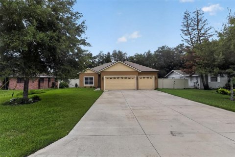 Villa ou maison à vendre à Tavares, Floride: 2 chambres, 115.85 m2 № 2231358 - photo 2