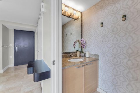 Condominio en venta en Sunny Isles Beach, Florida, 2 dormitorios, 124.67 m2 № 2012356 - foto 6