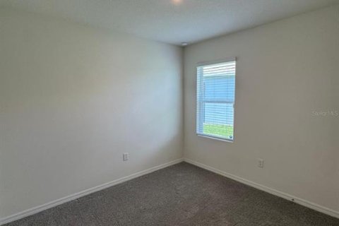 House in Eagle Lake, Florida 3 bedrooms, 102.29 sq.m. № 1853955 - photo 9