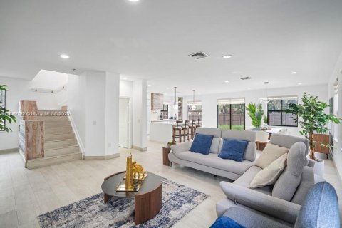 Casa en alquiler en Doral, Florida, 3 dormitorios, 228.73 m2 № 1858904 - foto 10