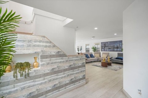 Casa en alquiler en Doral, Florida, 3 dormitorios, 228.73 m2 № 1858904 - foto 8