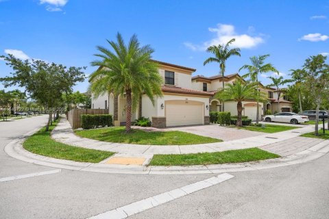 Casa en alquiler en Doral, Florida, 3 dormitorios, 228.73 m2 № 1858904 - foto 6