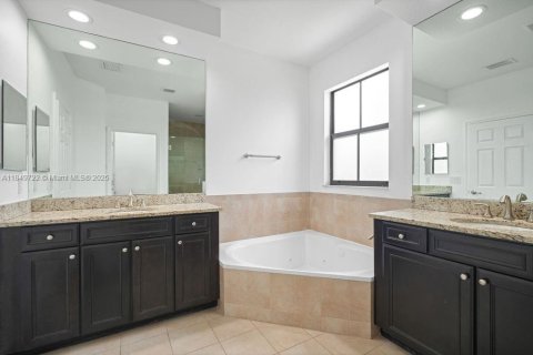 Casa en alquiler en Doral, Florida, 3 dormitorios, 228.73 m2 № 1858904 - foto 29