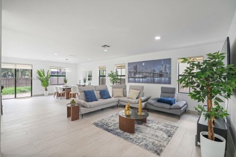 Casa en alquiler en Doral, Florida, 3 dormitorios, 228.73 m2 № 1858904 - foto 11