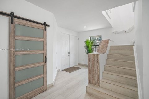 Casa en alquiler en Doral, Florida, 3 dormitorios, 228.73 m2 № 1858904 - foto 17