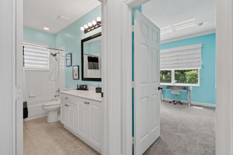 House in Jupiter, Florida 4 bedrooms, 256.32 sq.m. № 2275169 - photo 29