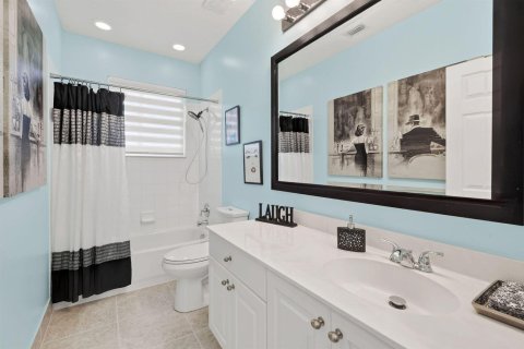 House in Jupiter, Florida 4 bedrooms, 256.32 sq.m. № 2275169 - photo 28