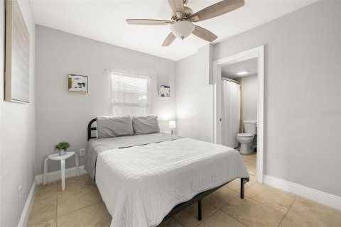 Villa ou maison à vendre à Tampa, Floride: 4 chambres, 185.9 m2 № 1630821 - photo 21