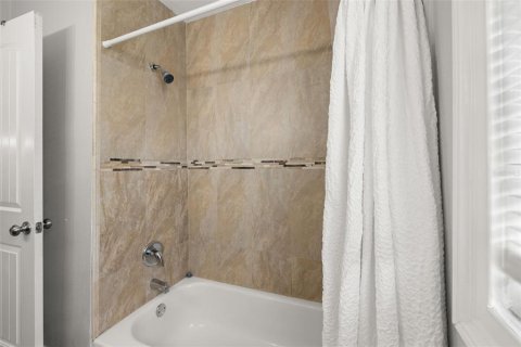 Villa ou maison à vendre à Tampa, Floride: 4 chambres, 185.9 m2 № 1630821 - photo 19