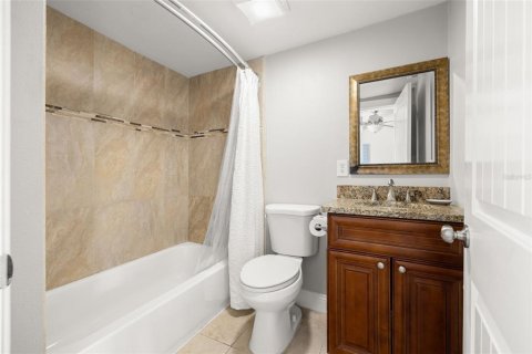 Villa ou maison à vendre à Tampa, Floride: 4 chambres, 185.9 m2 № 1630821 - photo 18